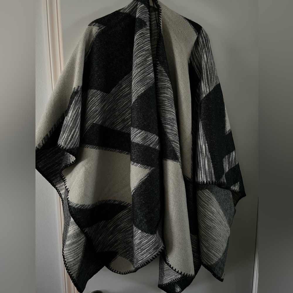 Apt. 9 Shawl